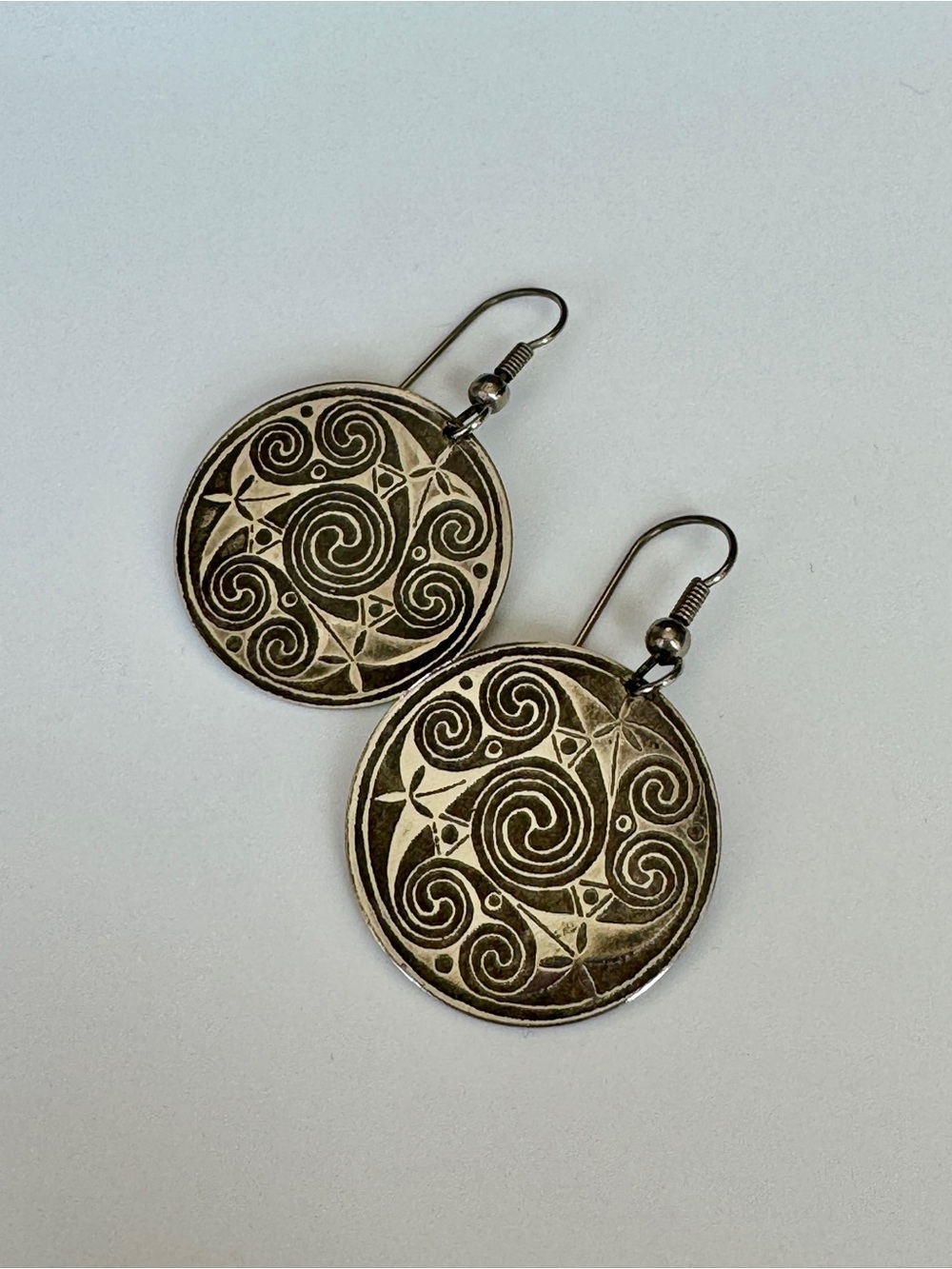 Engraved Celtic Pattern Drop Earrings - Silver Tone